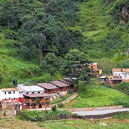 Solid Rock - Lodge And Restaurant