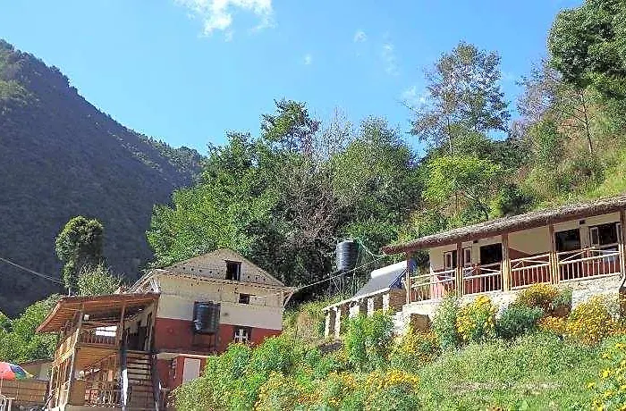 Solid Rock - And Restaurant Hotel